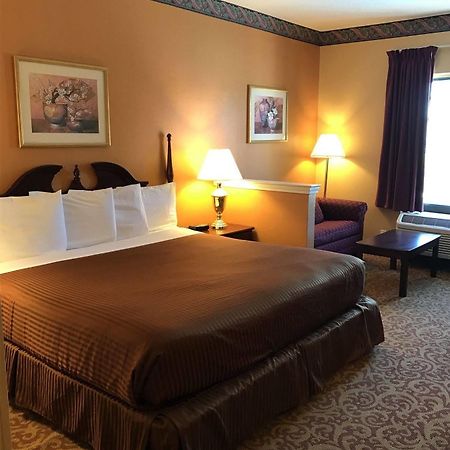Luxury Suites Пенсакола Екстериор снимка
